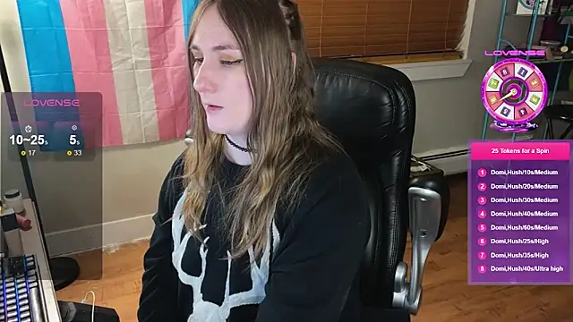 Pokazy przed kamerką – luluvaladon