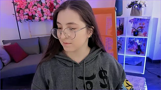 VirtuallVoyant Live XXX Chat