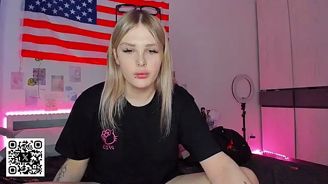 Show modela myrzilka na web-kameri