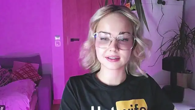 LexiexPlay – Live XXX-chat