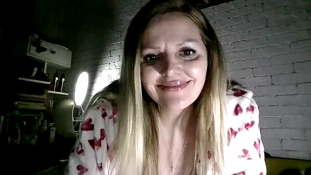 Вебкам-шоу Angel_girllovemy