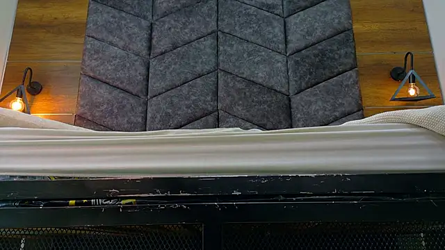 AnnieRouse__'s Live XXX Chat