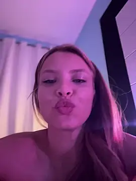 AnastasiaAniess: απευθείας συνομιλία ΧΧΧ