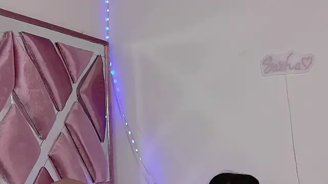 Hungry_pussy18 webcam show