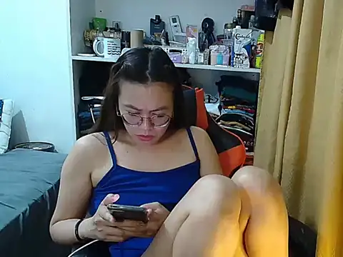 Pokazy przed kamerką – crizzybel