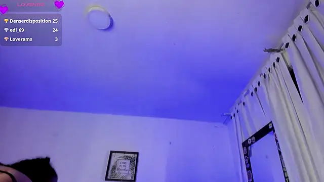 Cata_green Chat XXX in diretta