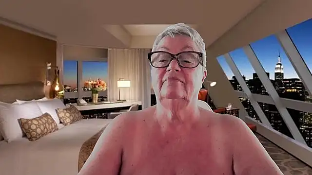 Mystery-Grandmother – webcam-show
