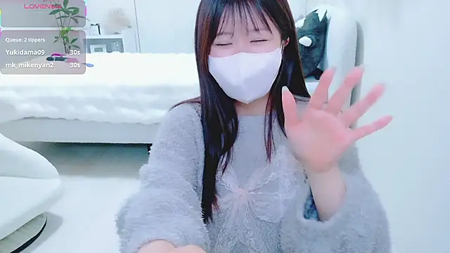 Reinya__nyan2: διαδικτυακό σόου στην κάμερα