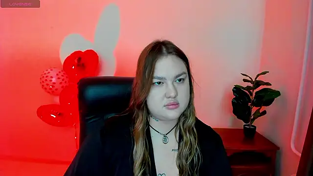 Sofiawetsweet Adlı Modelin Canlı XXX Sohbeti