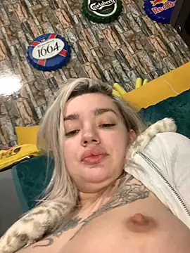 Sextazy's Live XXX Chat