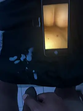 Kinnopo Adlı Modelin Canlı XXX Sohbeti