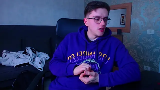 FelixStarkk Chat XXX live