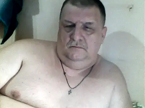 Vyrtous579 在線直播表演