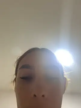 Pertunjukan Kamera Web Little-Engel