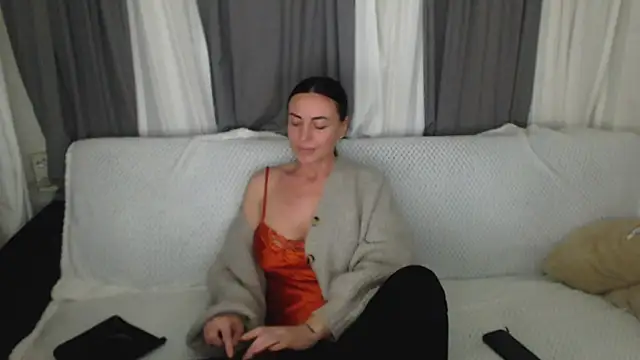 Sembang XXX Secara Langsung CloveLove