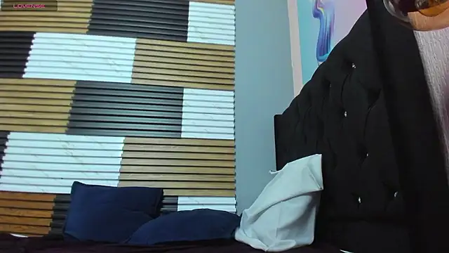 KarloStrom webcam show