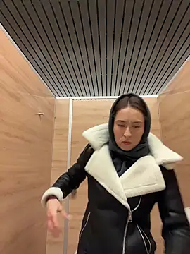 Holly_Play: απευθείας συνομιλία ΧΧΧ