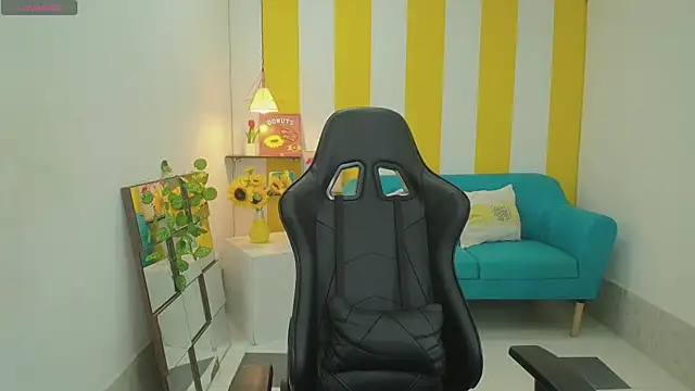 esmeralda_cuismann Live XXX chat