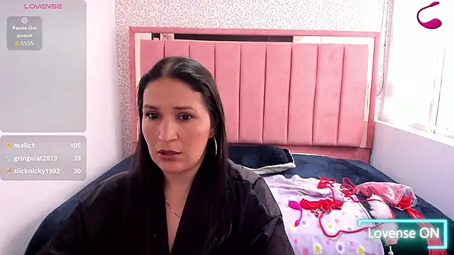 Barbara_fox__ Chat XXX in diretta