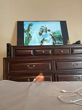 carlithefreak Pertunjukan Webcam