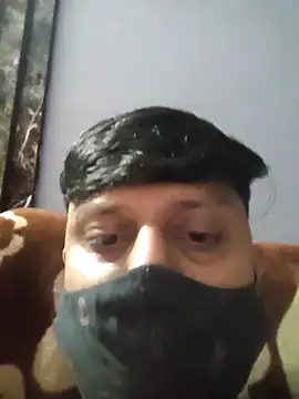 HORNY_DirtyMind élő XXX-chatje