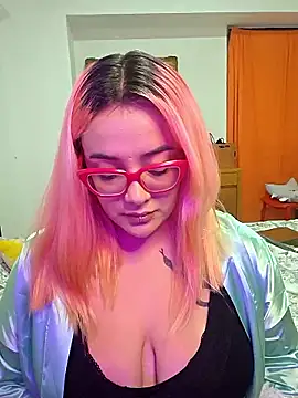 Nova-Satela live XXX chat