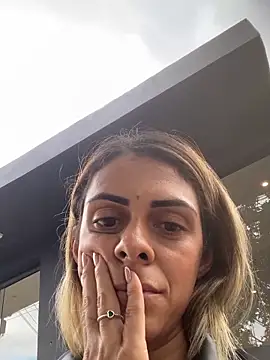 sabrinaneves 即時 XXX 聊天