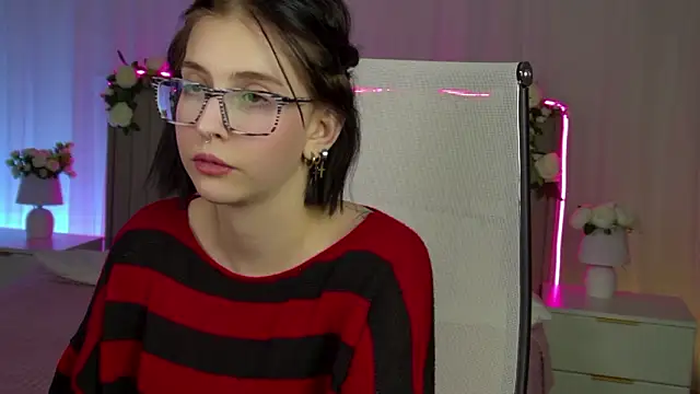 ElenaSomerhalder 现场XXX聊天