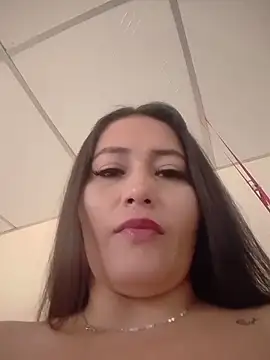 Alice-Horney Live XXX-chat