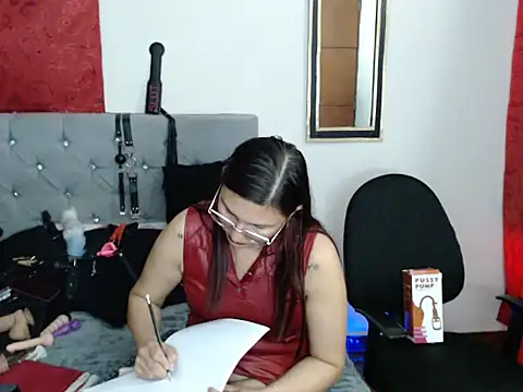 sachaclinfordのライブXXXチャット