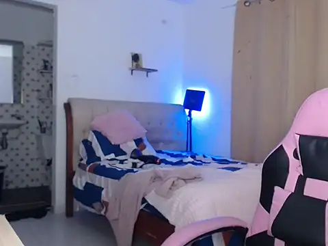 Angiegranados Show in webcam