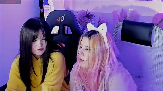 Elainebeness' Live XXX Chat