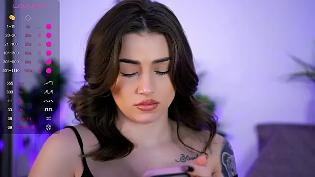 BabbyAisha webkamerás műsora