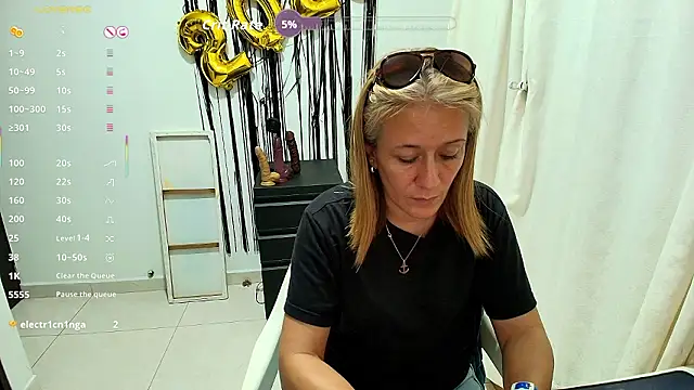 XXX chat uživo modela Naty_Stone