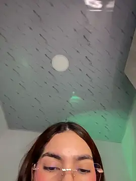 แชท XXX สดของ Eveliin_ruiz