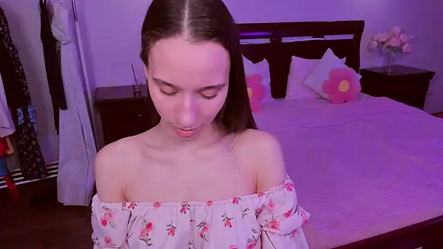 دردشة StaceySunny الجنسية المباشرة