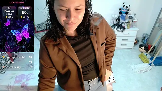 Živý XXX chat soniafuckboobs