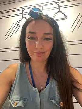 Show modela swmilena_hot_ na web-kameri