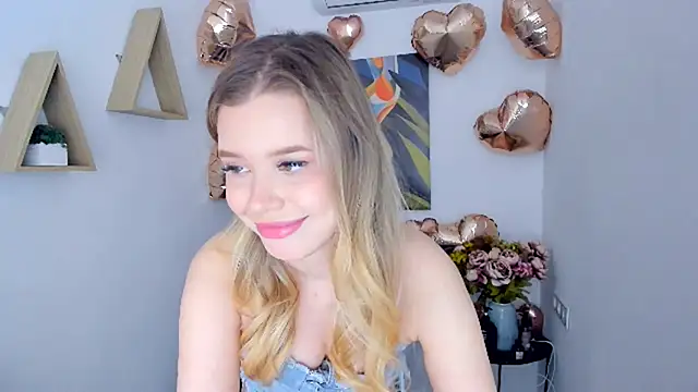 Онлайн чат XXX FollowLovee