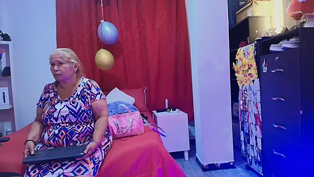 girl_amada Webcamshow