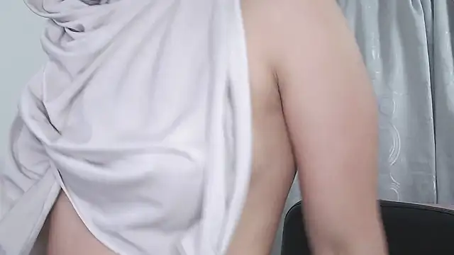 jade_nassarn Webbikameraesitys