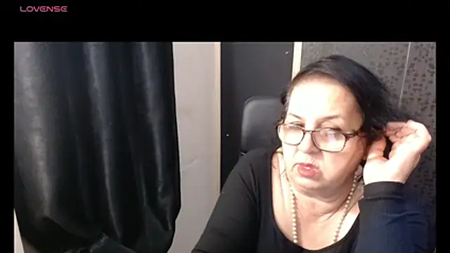 Czat XXX na żywo – MissSanjanne