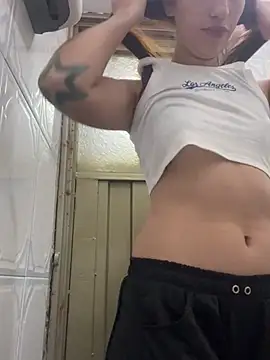 sophie_blue22 即時 XXX 聊天