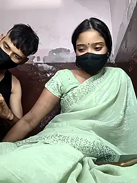 couplegk71 Live XXX Chat