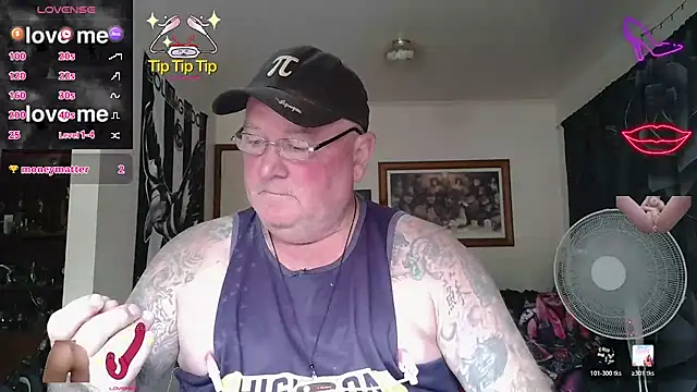 KINKYBLUEYES69: онлайн-секс-чат