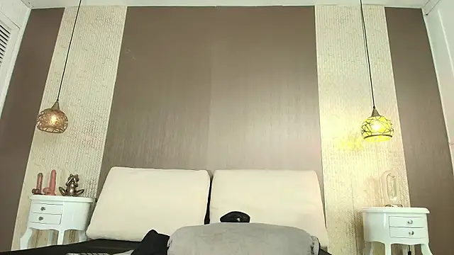 Tiifany_Baker: онлайн-секс-чат