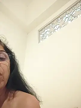 Show webcam de NakedMILFx