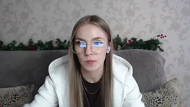 HitGyrl's Live XXX Chat