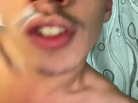 WildLogan ওয়েবক্যাম শো