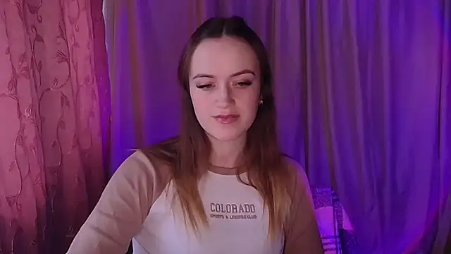 Illa_May Chat XXX live